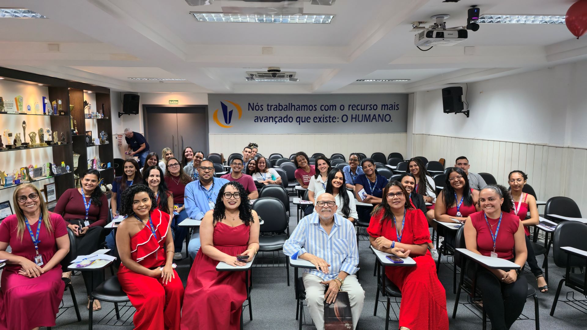 Grupo Multserv promove palestra sobre prevenção e combate ao HIV/Aids